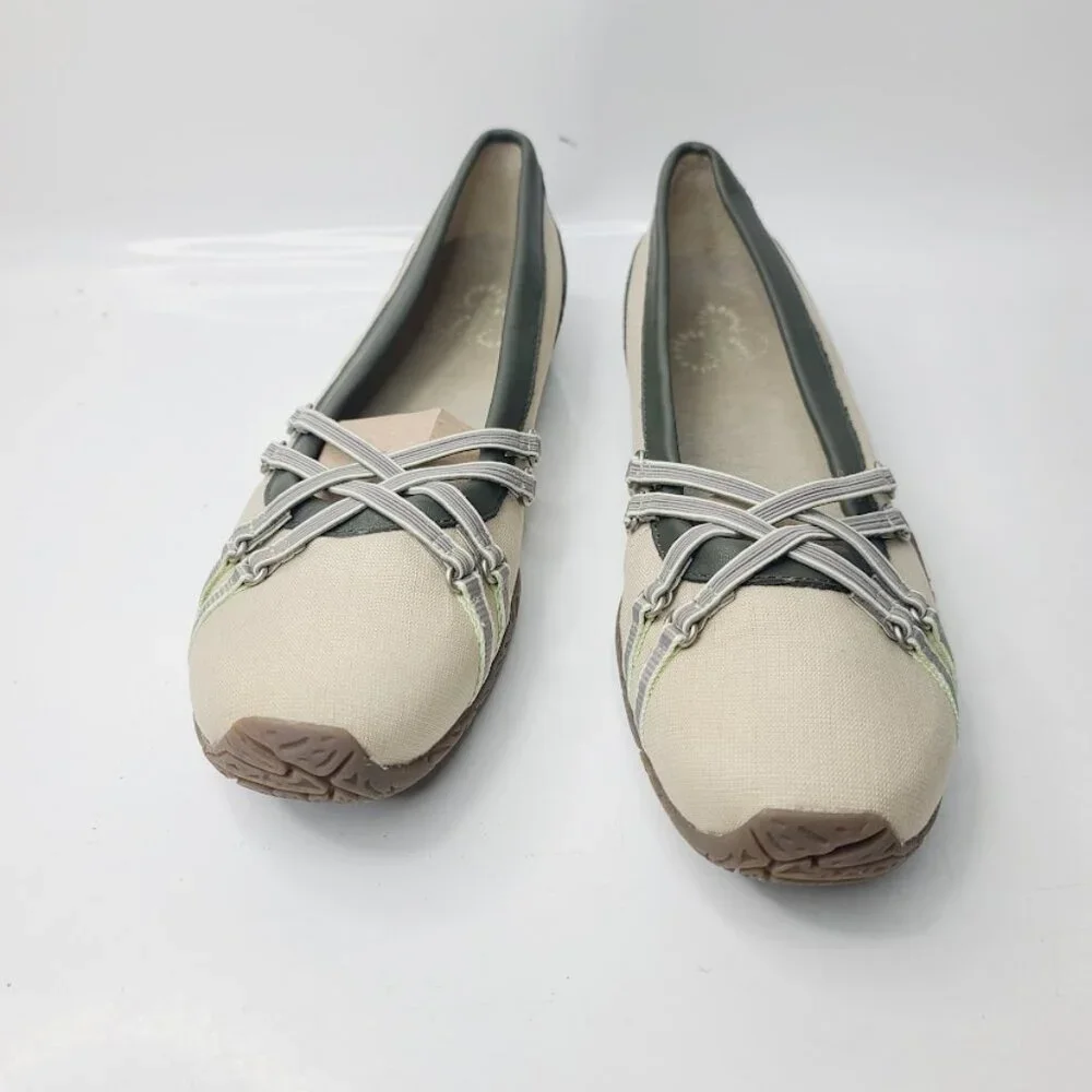 Columbia Women's‎ Ivory Green Kaci BL2241-103 Leather Ballet Flats Size 8.5